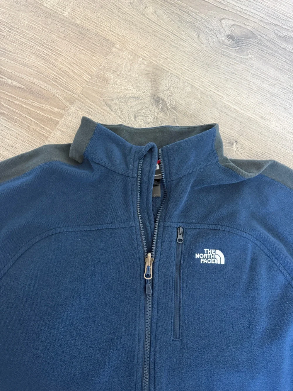 The North Face Men’s Zip Up Jacket
